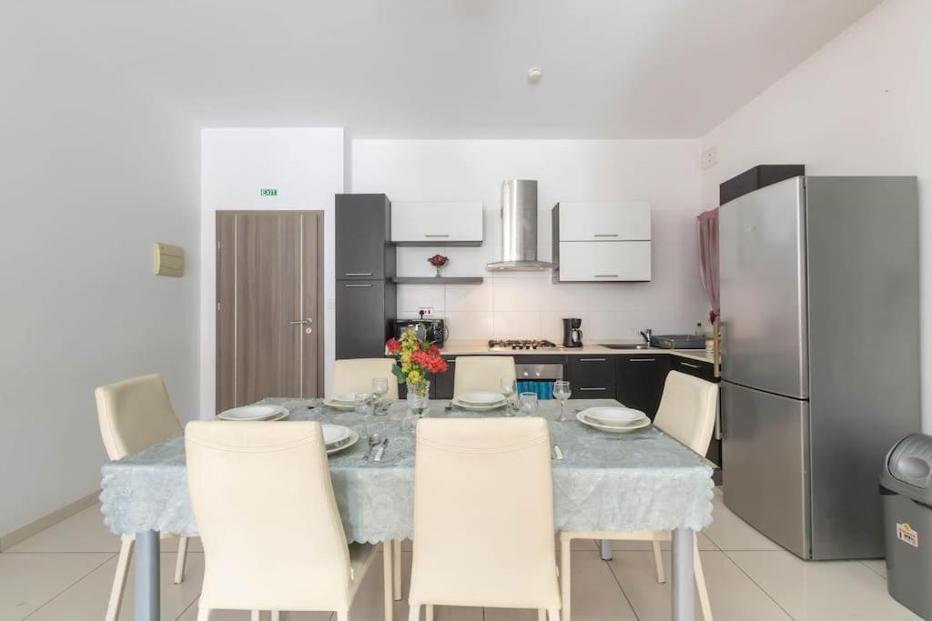 Modern Apt. Close To The Square San Pawl il-Baħar Eksteriør bilde
